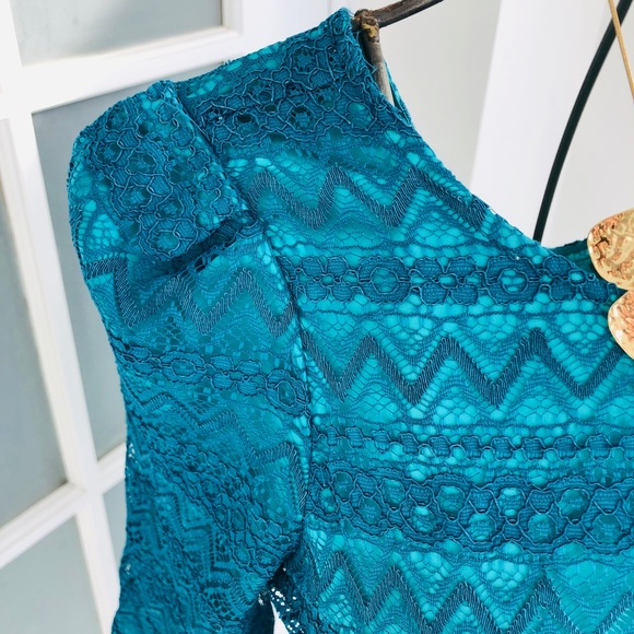 Tegan teal lace dress Sz 6 - Picture 3 of 6